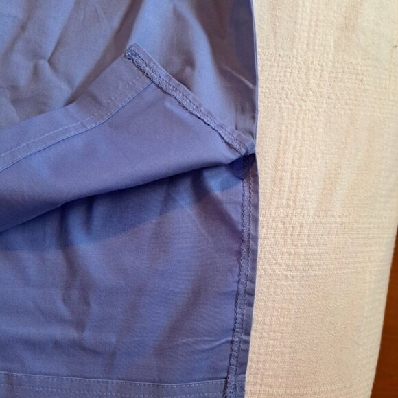 Crocs Stretch men's size XL light blue scrub top, 1 pocket, NWT - Picture 4 of 6